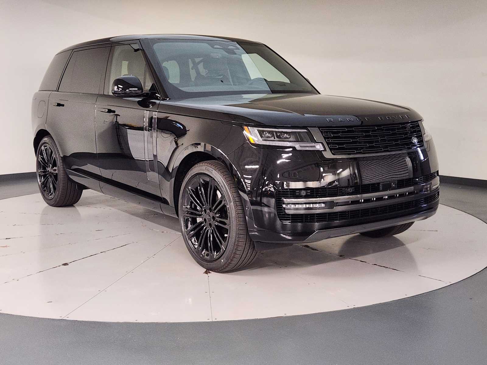New 2026 Land Rover Range Rover Long Wheelbase SE AWD/4WD image 7
