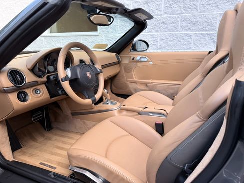 Used 2011 Porsche Boxster RWD image 27