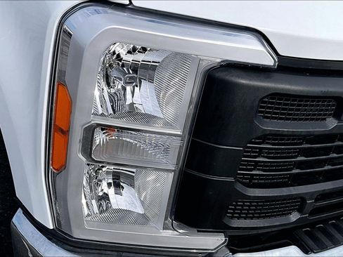 Certified 2023 Ford F350 XL w/ 360-Degree Camera Package image 34