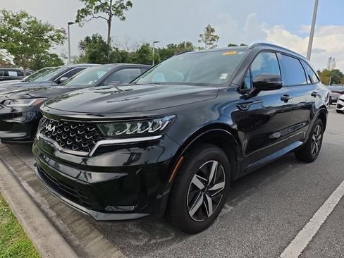 Certified 2023 Kia Sorento S w/ Panoramic Sunroof Package FWD image 3
