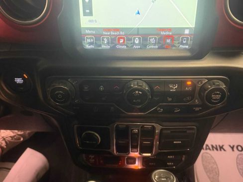 Certified 2019 Jeep Wrangler Unlimited Rubicon AWD/4WD image 35