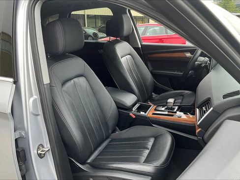 Used 2022 Audi Q5 2.0T Premium Plus w/ Premium Plus Package image 11