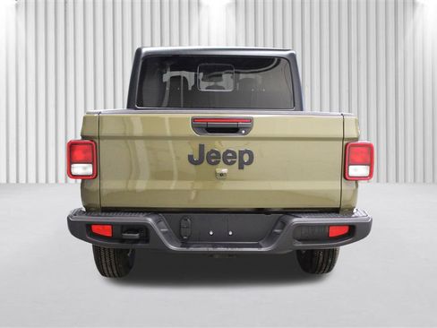 New 2026 Jeep Gladiator Sport image 4