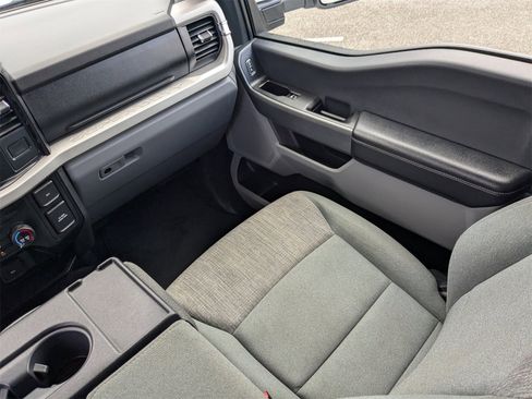 Used 2024 Ford F350 XLT image 19