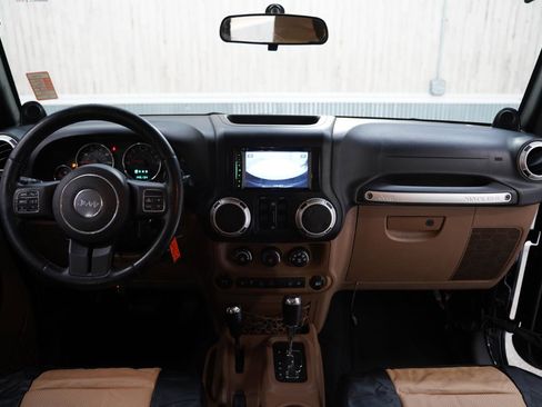 Used 2012 Jeep Wrangler Unlimited Sahara w/ Mopar Chrome Edition Group image 17