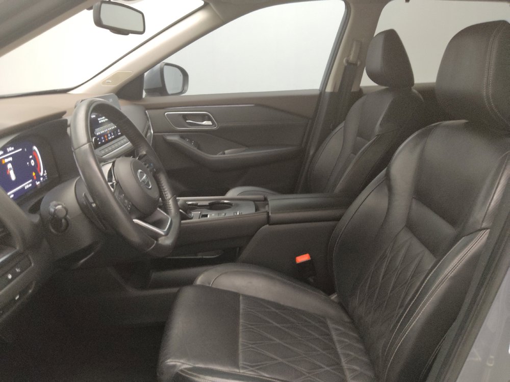 Used 2021 Nissan Rogue Platinum FWD image 17