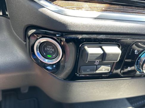 New 2026 GMC Sierra 2500 SLE w/ SLE Value Package; image 25