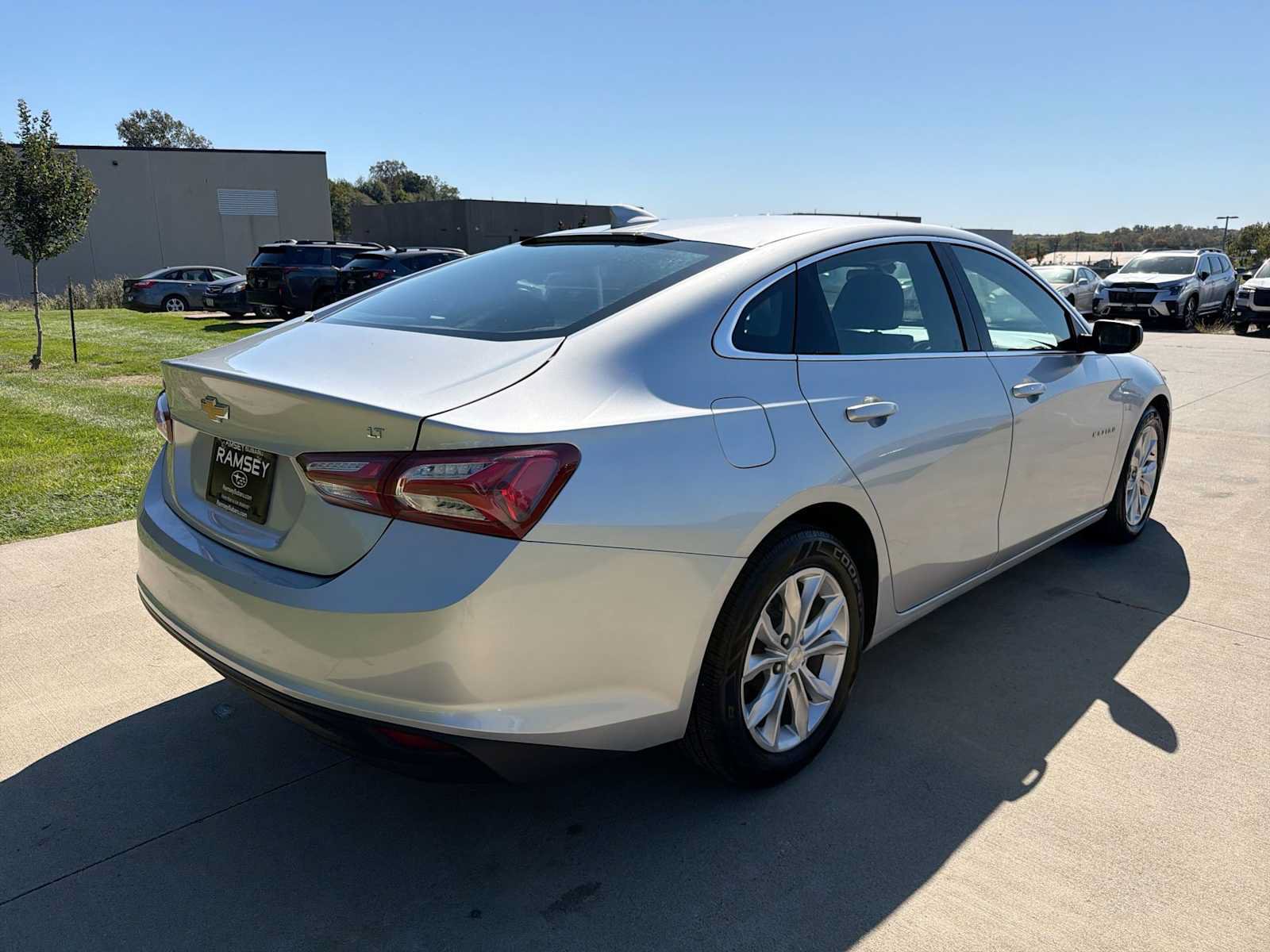 Used 2021 Chevrolet Malibu LT FWD image 6
