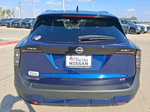 New 2026 Nissan Kicks SR image 5