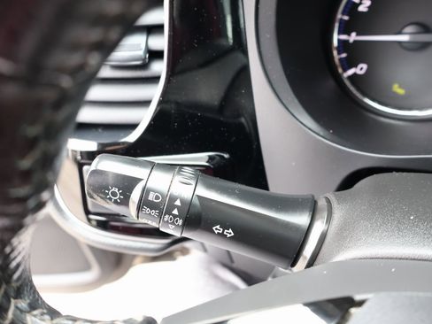 Used 2018 Mitsubishi Outlander ES image 14