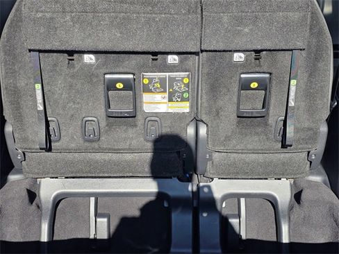 Used 2025 Toyota Sienna Platinum image 24