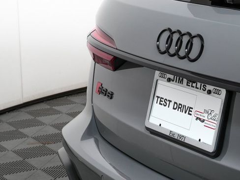 Used 2025 Audi RS 6 performance image 38