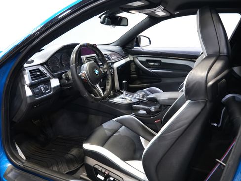 Used 2020 BMW M4 Coupe w/ Competition Package RWD image 33