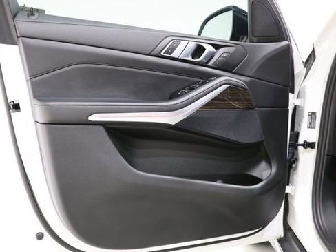 Used 2020 BMW X5 sDrive40i w/ Premium Package image 17