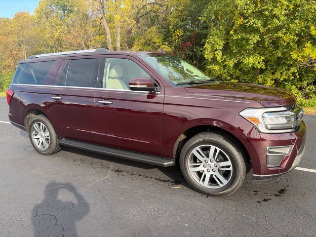 Used 2024 Ford Expedition Max Limited AWD/4WD image 8