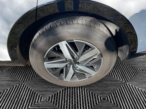 Used 2023 Kia Sorento S w/ Panoramic Sunroof Package image 14