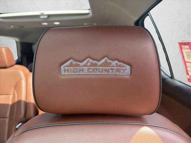 Used 2019 Chevrolet Traverse High Country w/ LPO, Floor Liner Package AWD/4WD image 19