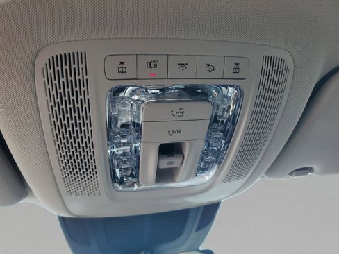 Used 2026 Mercedes-Benz GLS 450 4MATIC image 36