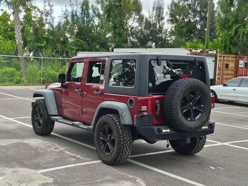 Used 2013 Jeep Wrangler Unlimited Sport AWD/4WD image 7