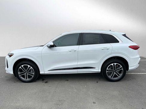 New 2025 Audi Q5 Premium image 6