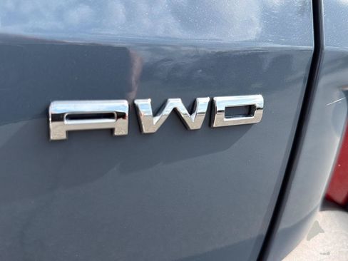 Used 2025 Ford Escape Platinum AWD/4WD image 15