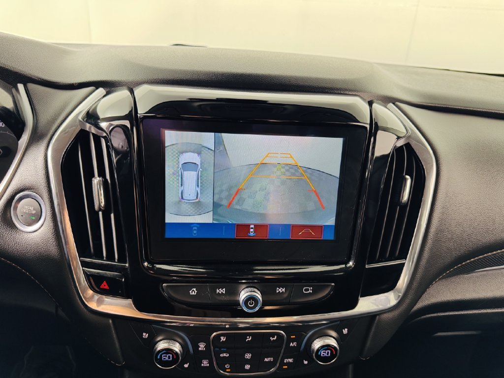 Used 2019 Chevrolet Traverse Premier w/ Driver Confidence II Package FWD image 17