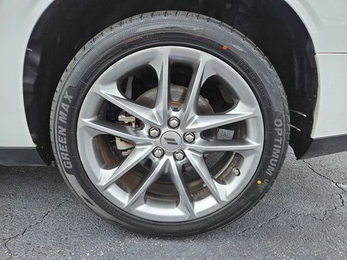 Used 2022 Dodge Challenger GT AWD/4WD image 25