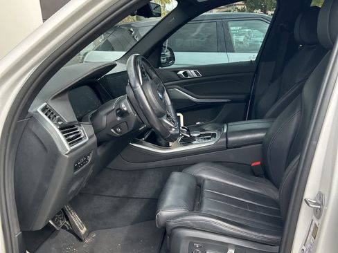 Used 2021 BMW X5 sDrive40i w/ M Sport Package image 9