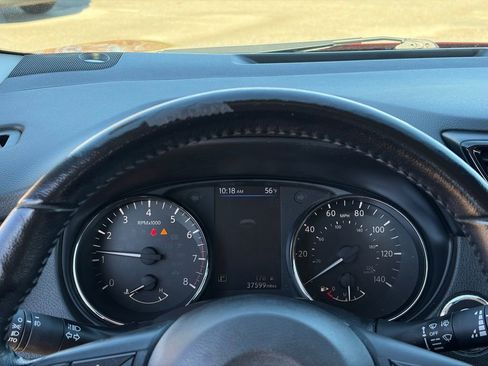 Certified 2022 Nissan Rogue Sport SV w/ Technology Package image 18