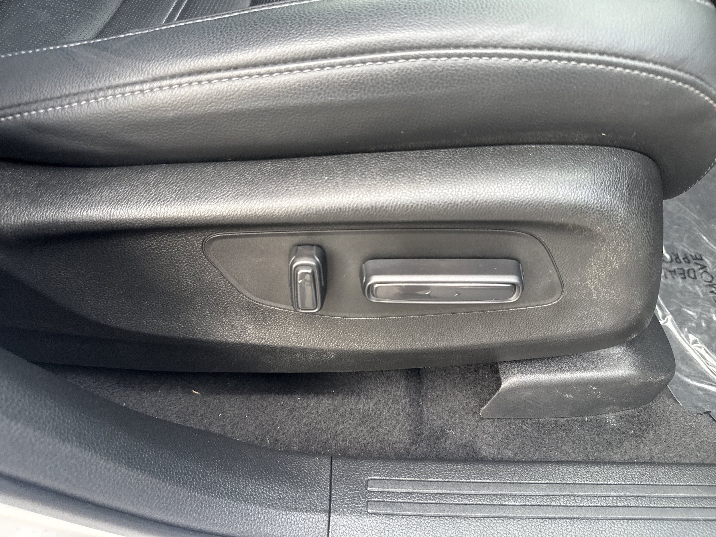 Used 2024 Honda CR-V EX-L image 12