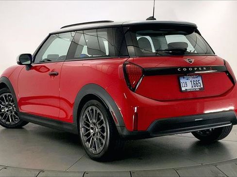 Certified 2025 MINI Cooper S image 10