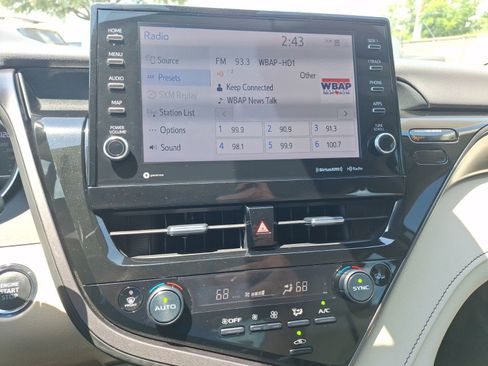 Used 2024 Toyota Camry XLE FWD image 26