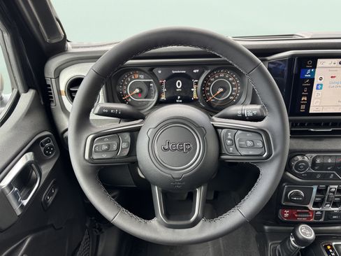 New 2026 Jeep Gladiator Sport AWD/4WD image 17