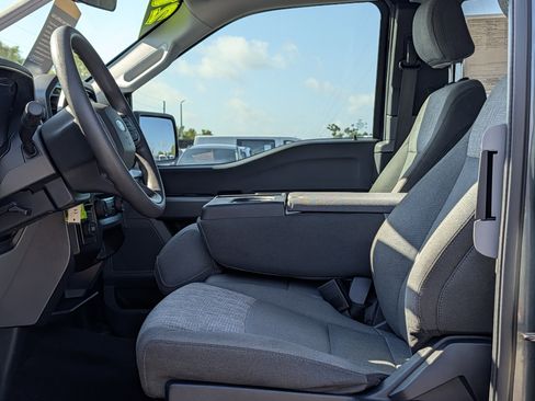 Used 2021 Ford F150 XLT image 17