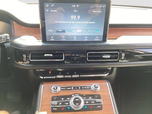 Used 2020 Lincoln Aviator Reserve w/ Equipment Group 202A AWD/4WD image 10