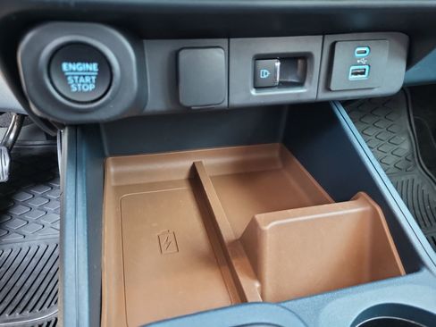 Used 2024 Ford Maverick Lariat w/ 4K Tow Package image 31