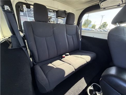 Used 2017 Jeep Wrangler Sport w/ Connectivity Group AWD/4WD image 25