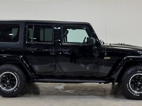 Used 2017 Jeep Wrangler Unlimited Sahara image 14