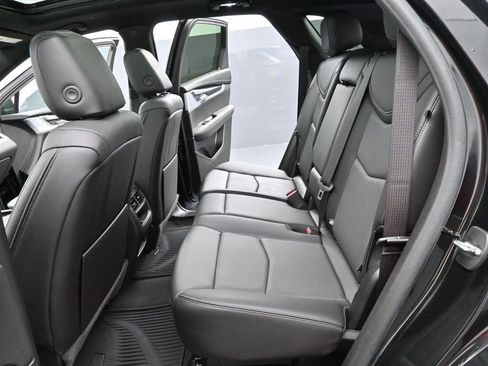 Certified 2024 Cadillac XT5 Premium Luxury w/ LPO, Floor Liner Package AWD/4WD image 33