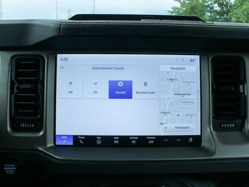 Used 2025 Ford Bronco Outer Banks AWD/4WD image 18