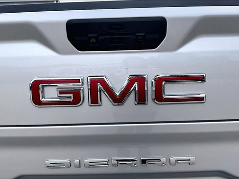 Used 2021 GMC Sierra 1500 SLT image 29