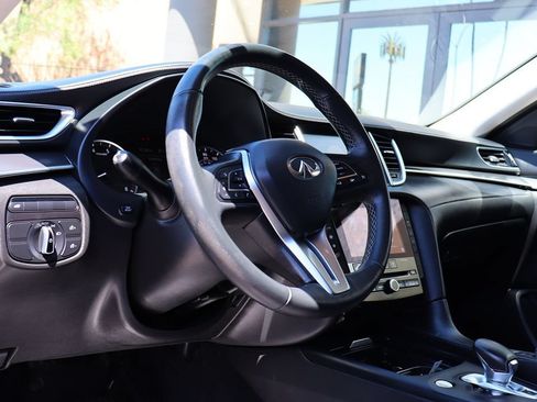 Used 2019 INFINITI QX50 Pure FWD image 39