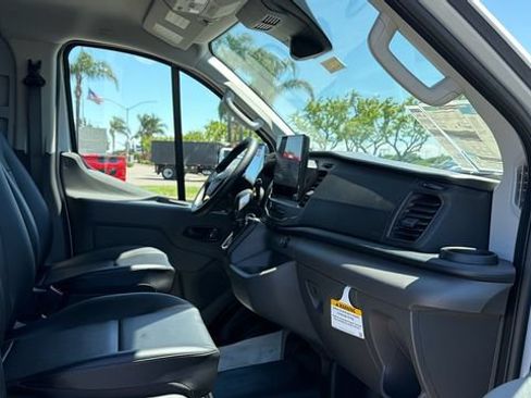 New 2026 Ford Transit 150 Low Roof RWD image 11