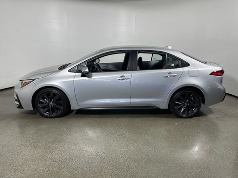Certified 2024 Toyota Corolla SE FWD image 6