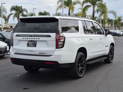 Used 2023 Chevrolet Suburban RST AWD/4WD image 10