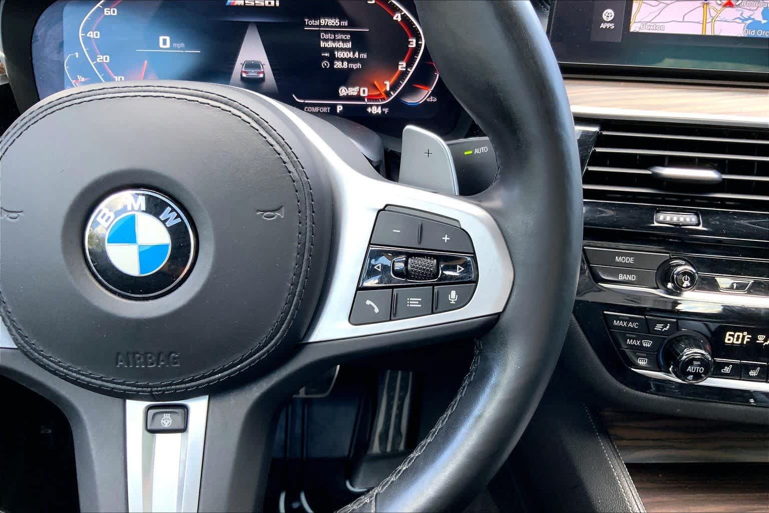 Used 2021 BMW M550i xDrive w/ Executive Package AWD/4WD image 25