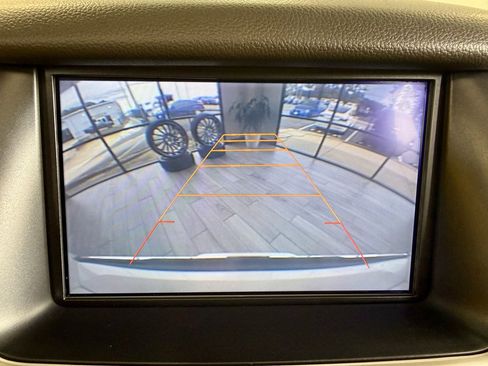 Used 2015 GMC Yukon Denali w/ Premium Package AWD/4WD image 11