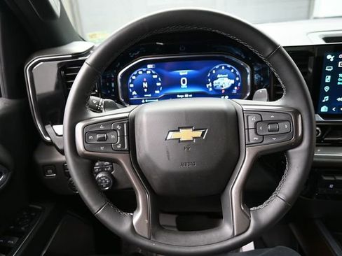 Used 2024 Chevrolet Silverado 1500 High Country w/ High Country Premium Package AWD/4WD image 8