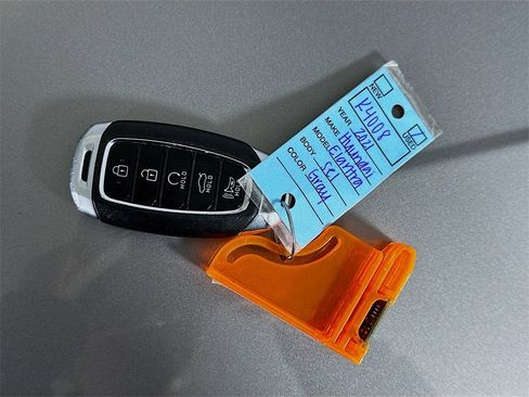 Used 2021 Hyundai Elantra SEL w/ Convenience Package image 34