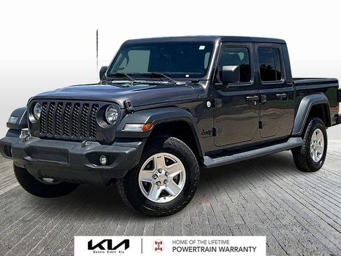 Used 2020 Jeep Gladiator Sport w/ Quick Order Package 24S AWD/4WD image 1